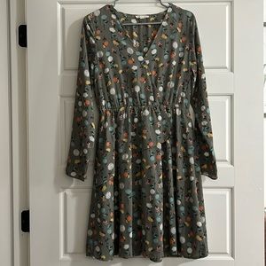 Cute knee length size medium cedar and gold dress